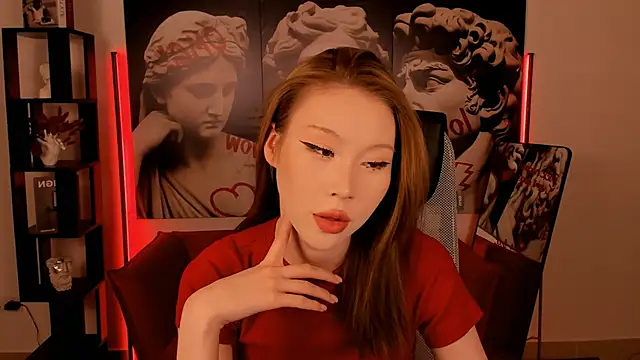 Snapshot of SarahRice chatting on February 17, 5:21 pm SarahRice online show from February 17, 5:21 pm