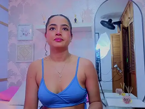 Emma Thompssonn online show from March 28, 11:55 am