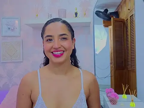 Emma Thompssonn online show from February 26, 12:05 pm