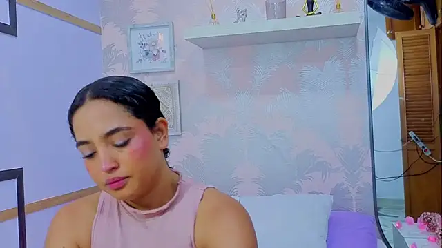 Emma Thompssonn online show from February 16, 12:15 pm