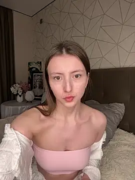 Dream Woman4U online show from April 9, 3:19 am