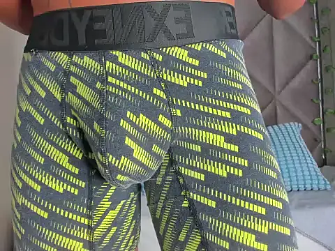 AndrewKenoxx  online show from February 2, 7:35 pm