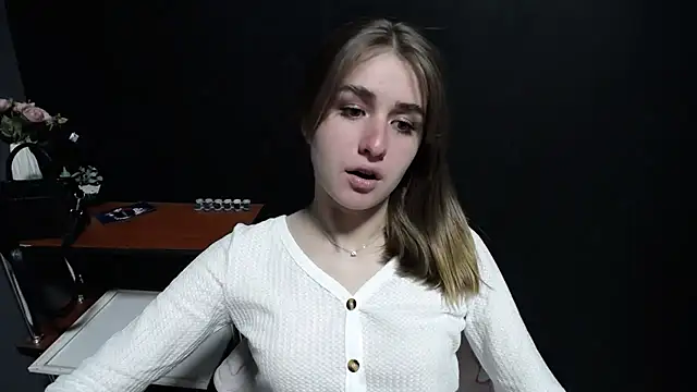 Sunny siren online show from May 7, 1:58 pm