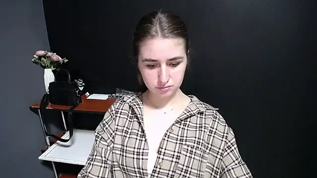 Sunny siren online show from March 18, 2:19 pm