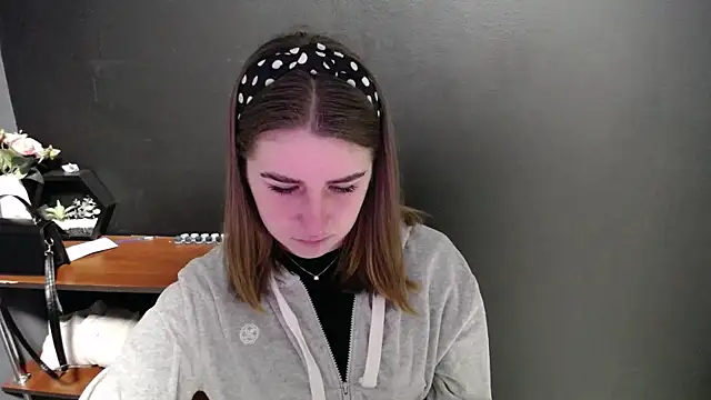 Sunny siren online show from April 8, 12:17 pm