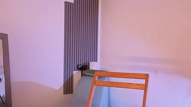 fransheskarossi online show from February 12, 12:27 pm