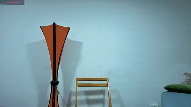 fransheskarossi online show from April 15, 12:32 pm