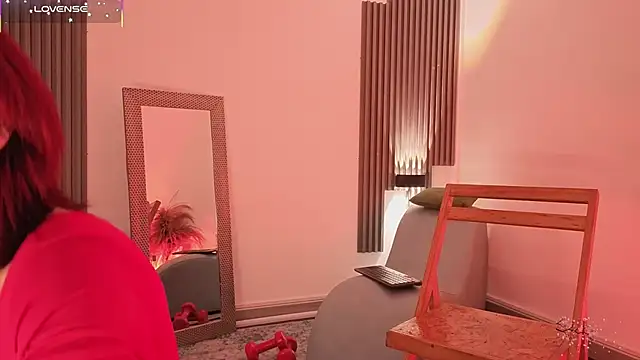 fransheskarossi online show from February 13, 6:08 pm