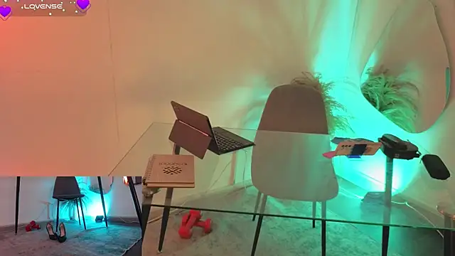 fransheskarossi online show from April 7, 12:29 pm