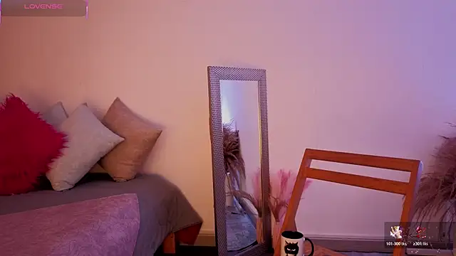 fransheskarossi online show from March 19, 11:43 am