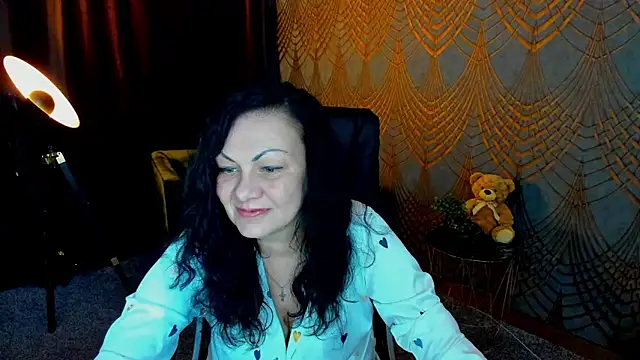 Snapshot of IrissMoon chatting on May 31, 5:29 pm IrissMoon online show from May 31, 5:29 pm