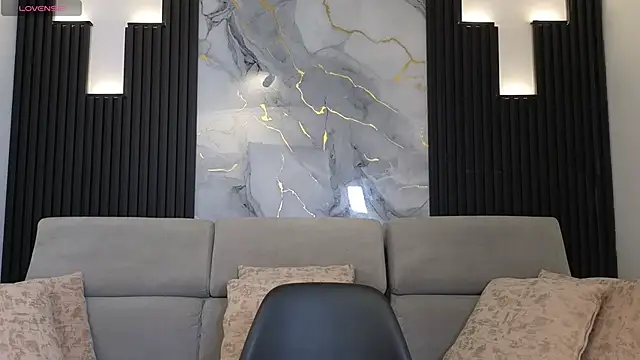 kimberlyvg online show from January 15, 2:31 pm