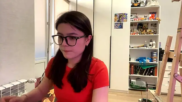 Snapshot of SaintMari chatting on May 5, 2:20 pm SaintMari online show from May 5, 2:20 pm