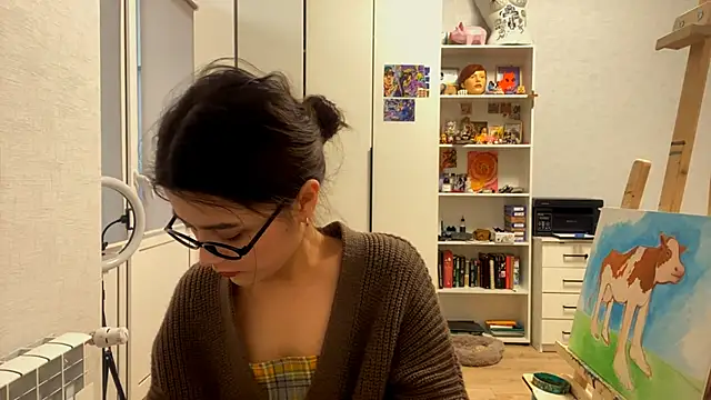 Snapshot of SaintMari chatting on February 12, 1:00 pm SaintMari online show from February 12, 1:00 pm