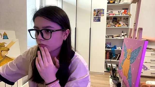 Snapshot of SaintMari chatting on May 10, 2:19 pm SaintMari online show from May 10, 2:19 pm