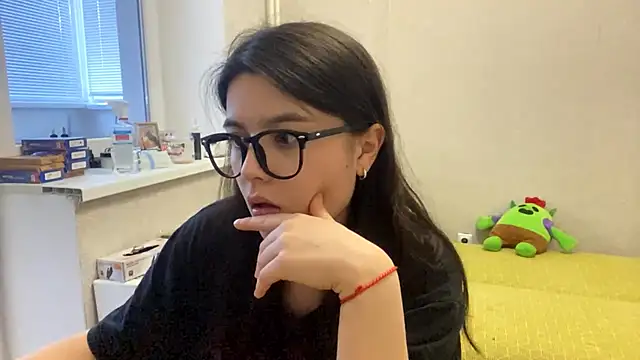 Snapshot of SaintMari chatting on June 21, 2:34 pm SaintMari online show from June 21, 2:34 pm