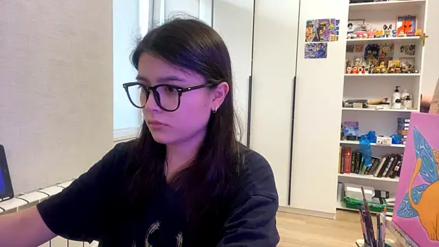 Snapshot of SaintMari chatting on May 9, 2:20 pm SaintMari online show from May 9, 2:20 pm