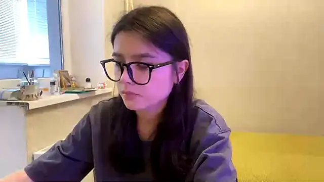 Snapshot of SaintMari chatting on May 30, 2:12 pm SaintMari online show from May 30, 2:12 pm