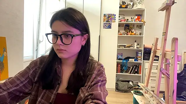 Snapshot of SaintMari chatting on May 17, 12:05 pm SaintMari online show from May 17, 12:05 pm