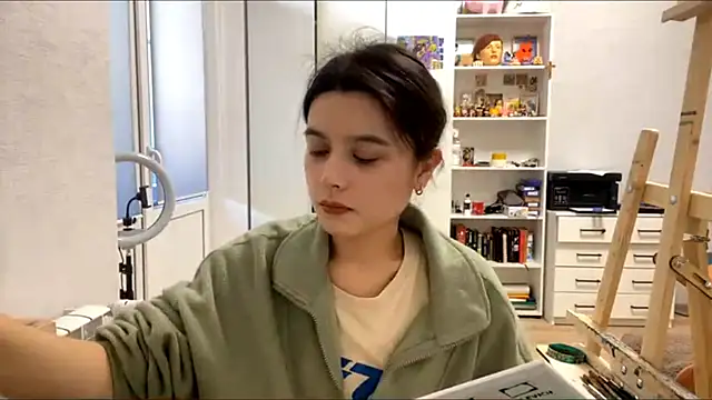 Snapshot of SaintMari chatting on February 17, 12:24 pm SaintMari online show from February 17, 12:24 pm