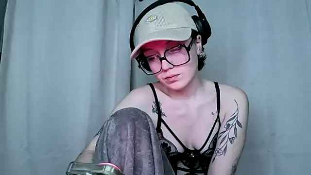 ju juliette online show from February 26, 8:42 pm