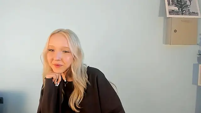 LatrinaNivala online show from January 16, 11:36 am