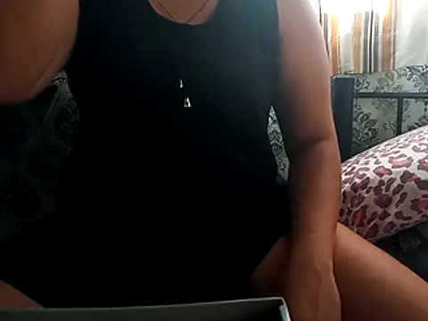 queen lovely69 online show from June 30, 4:56 am