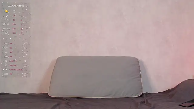 Snapshot of Elise_Day chatting on June 7, 12:54 pm Elise Day online show from June 7, 12:54 pm