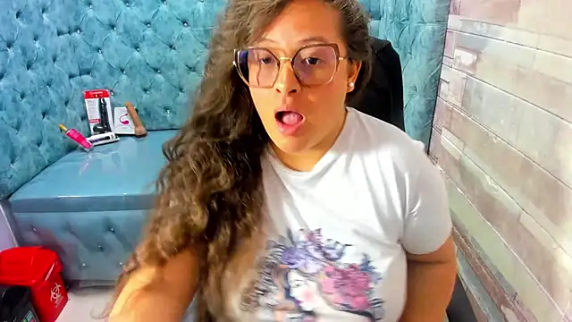 Sarah Boobs  online show from June 2, 3:50 am