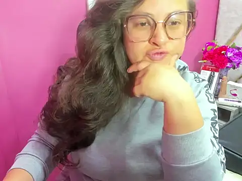 Sarah Boobs  online show from March 31, 3:30 am