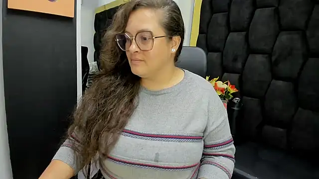 Sarah Boobs  online show from June 3, 4:13 am