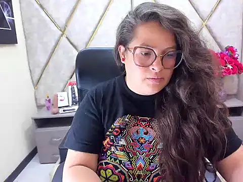 Sarah Boobs  online show from May 5, 3:31 am