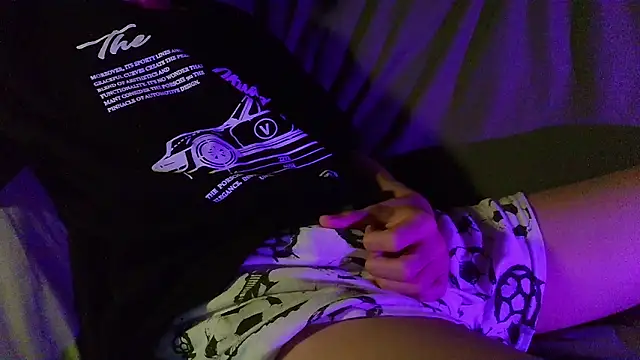 LEO shy online show from March 24, 3:23 pm