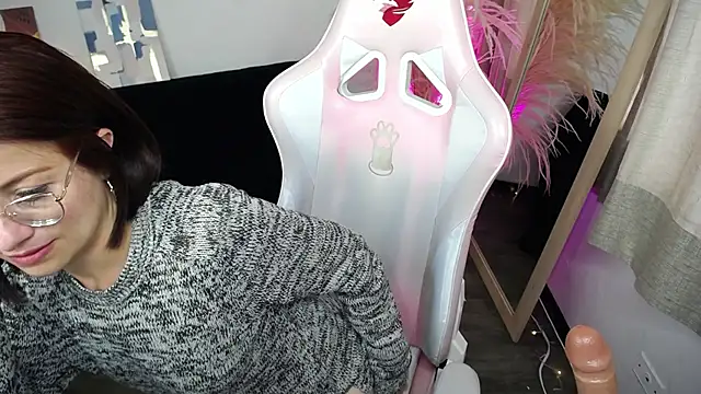 teylo80as online show from April 15, 7:58 pm