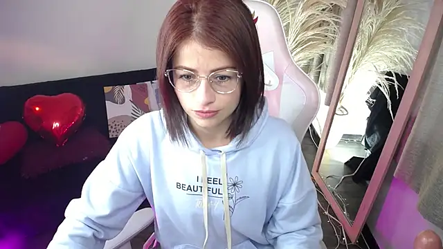 teylo80as online show from April 17, 12:30 pm