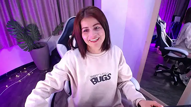 Snapshot of teylo80as chatting on February 3, 11:15 am teylo80as online show from February 3, 11:15 am