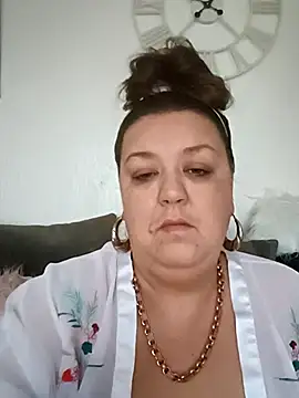 Nova-iswiserx online show from February 14, 10:04 am