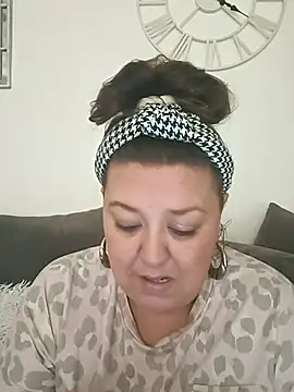 Nova-iswiserx online show from March 31, 10:17 am