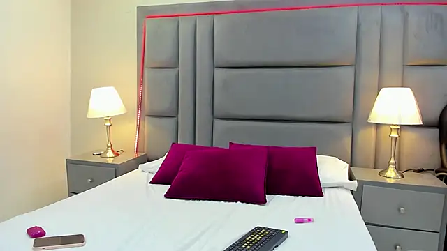 KendalFoxx online show from April 10, 12:23 pm