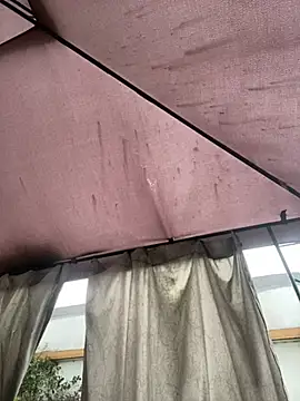 StrawberryPink  online show from March 18, 11:35 am