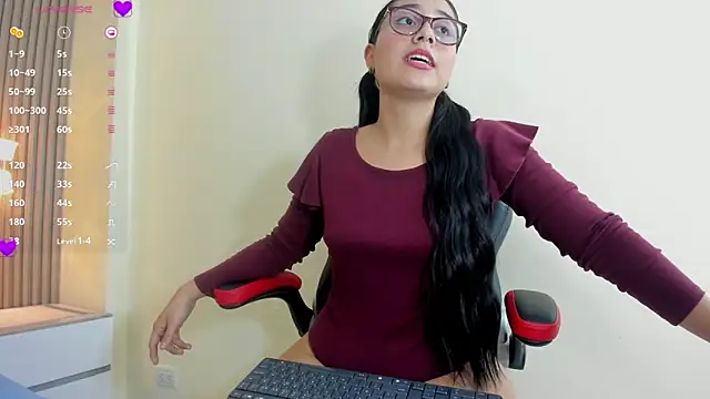 BELLA STONE3 online show from February 26, 7:47 pm