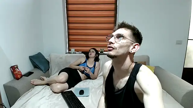 Crista-Elio online show from May 8, 4:33 pm