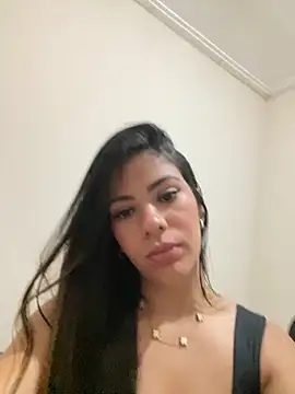 paola oliveira online show from March 10, 1:04 pm