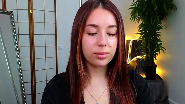 AnikaHarryson online show from May 21, 7:17 am