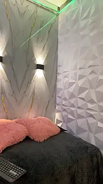 Ari-Smith online show from February 11, 12:16 pm