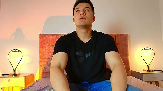 Alexander Connor online show from April 23, 12:00 pm