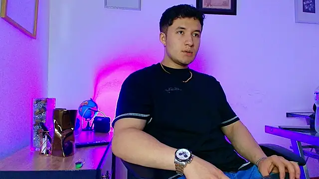 Alexander Connor online show from June 7, 10:26 pm