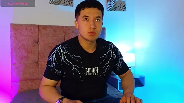 Alexander Connor online show from March 13, 11:59 am