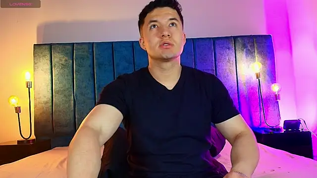 Alexander Connor online show from April 18, 12:07 pm