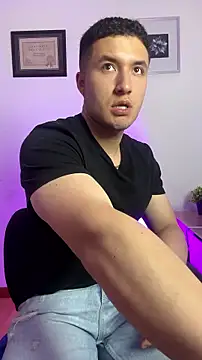 Alexander Connor online show from July 22, 11:56 am